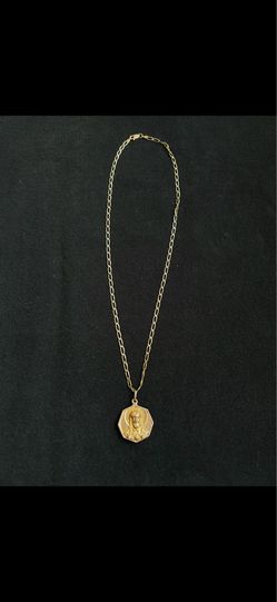 Gold Figaro chain 14k