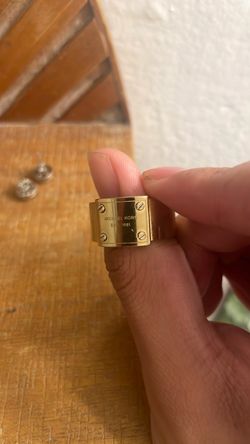 Michael kors ring