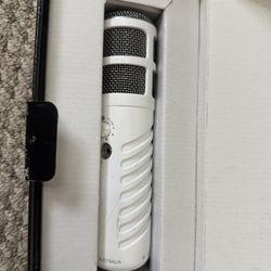 Rode Podcaster With Shockwave Mount