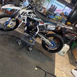 Race Bike For Sale 