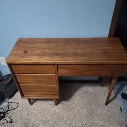 Brown Desk 44 In Length 17 10/16 In Width 30 In Height