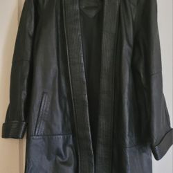 Beautiful Black Leather Coat... size 16