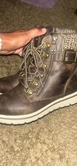 brown boots