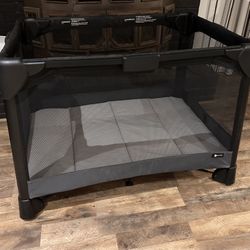 4 Moms Pack N Play