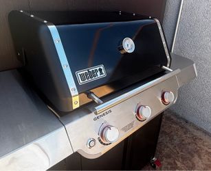 WEBER GRILL GENESIS