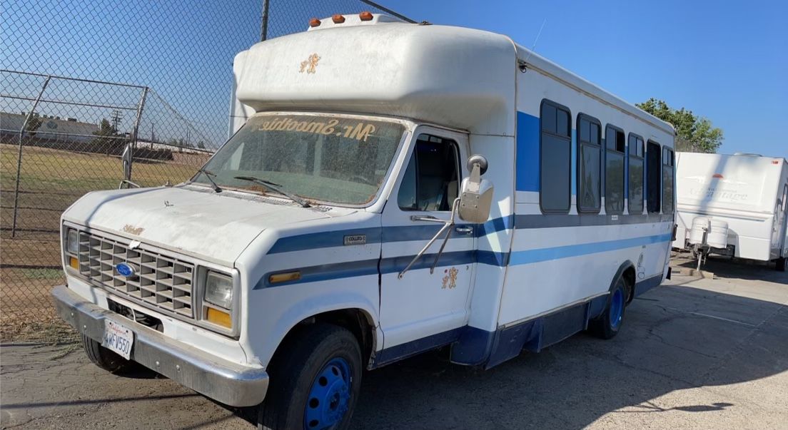 1990 Ford Collins Bus 