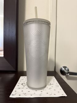 Starbucks Cups 