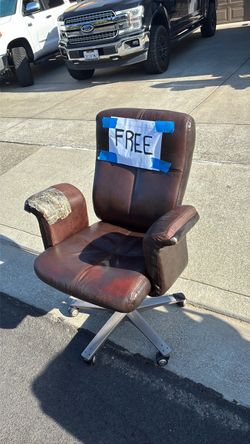 Free Leather Desk Chair