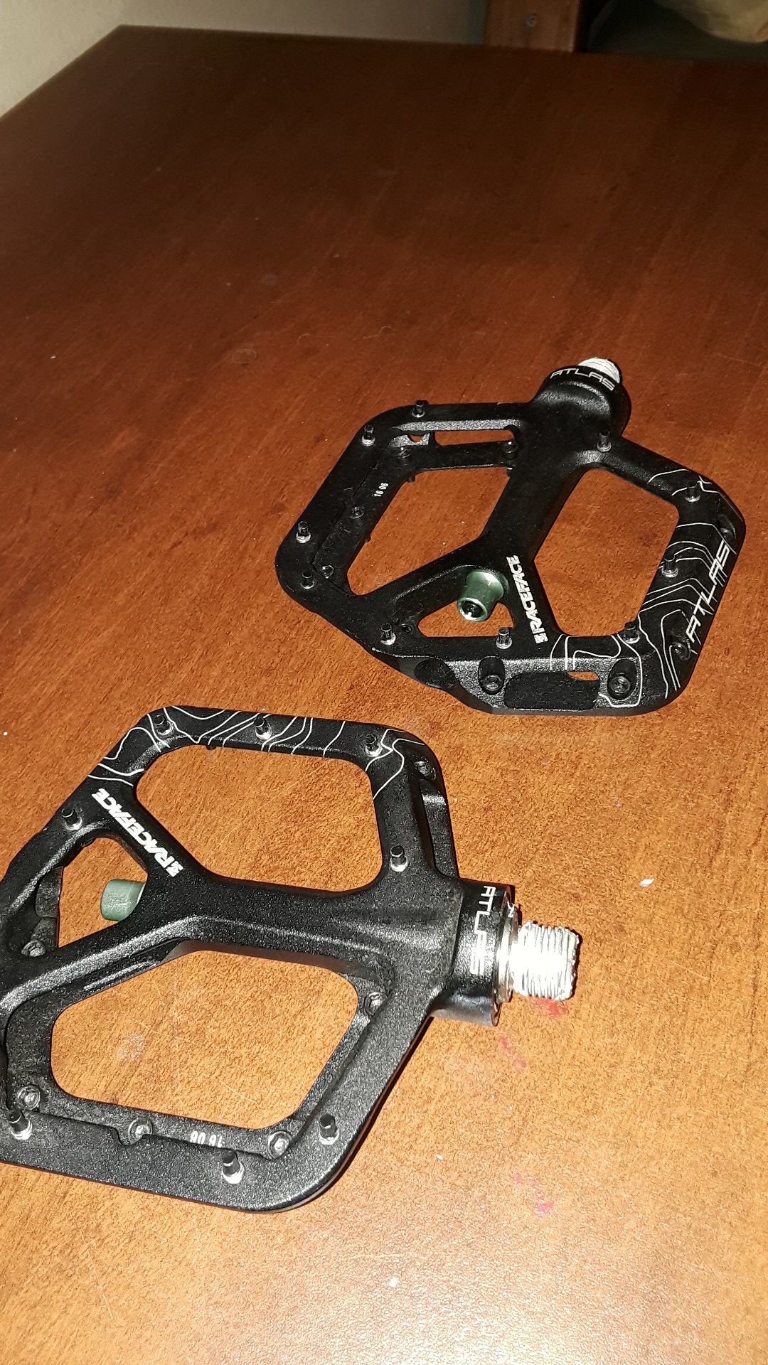 Pedals Raceface Atlas, almost brand NEW!