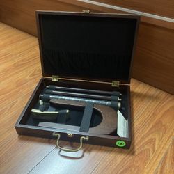 The Bombay Company Office Putter Set