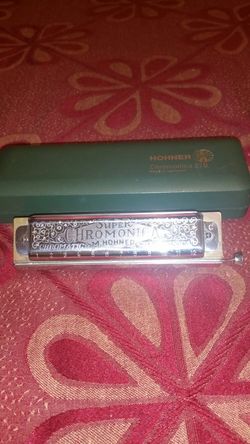 Armonica cromatica marca hohner