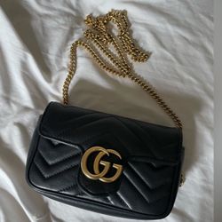 Authentic Gucci Purse 