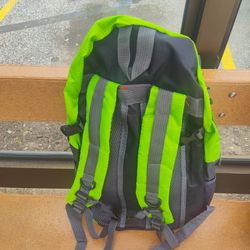 Child S Back Pack Good Condition Cleveland Ohio Color Green 💚
