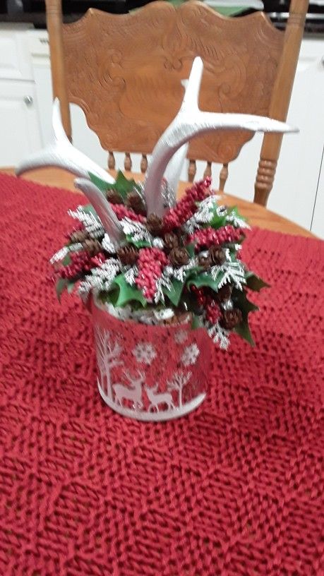 CHRISTMAS DECORATION WITH DEER ANTLERS NEW PROFESSIONAL DONE PICK UP FTPIERCE