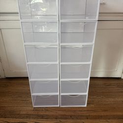 12 Shoe Storage Compartments With Door - Stackable/modular 