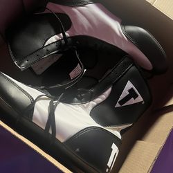 Boxing wrestling shoes