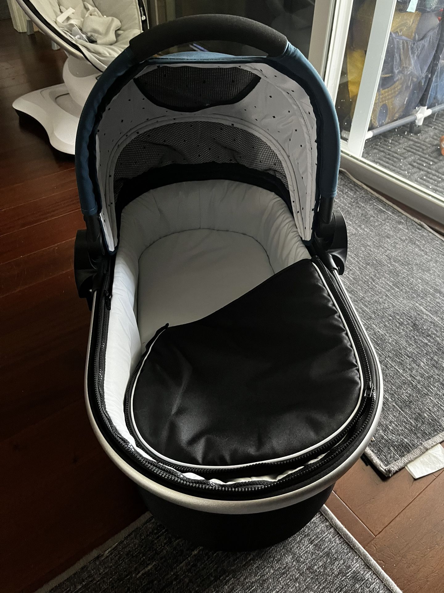 Mocking Bird Stroller Basinet 