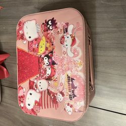 Hello Kitty And Friends Makeup Case 