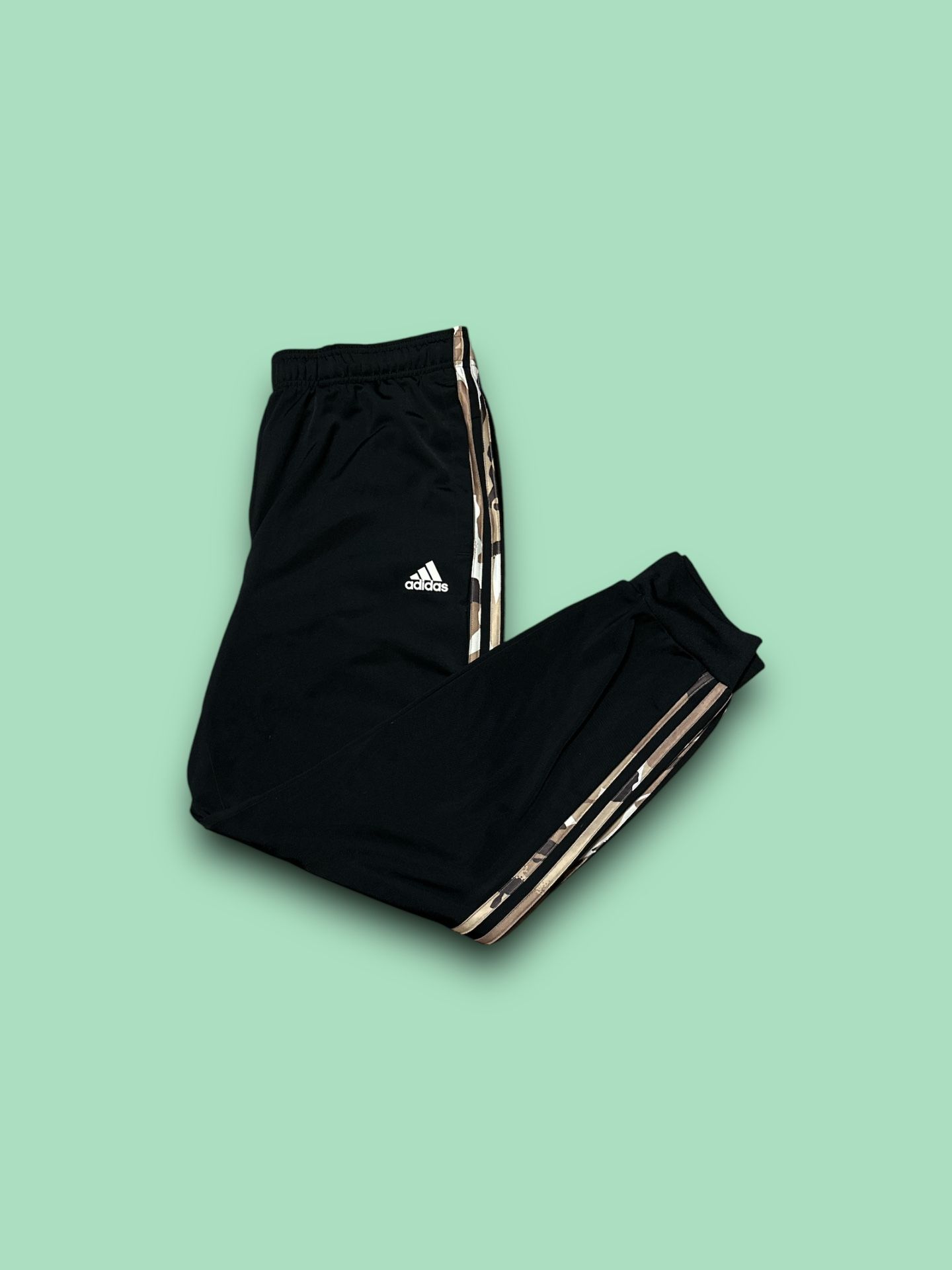 Adidas 3 stripe tapered prime green camo track pants men’s large