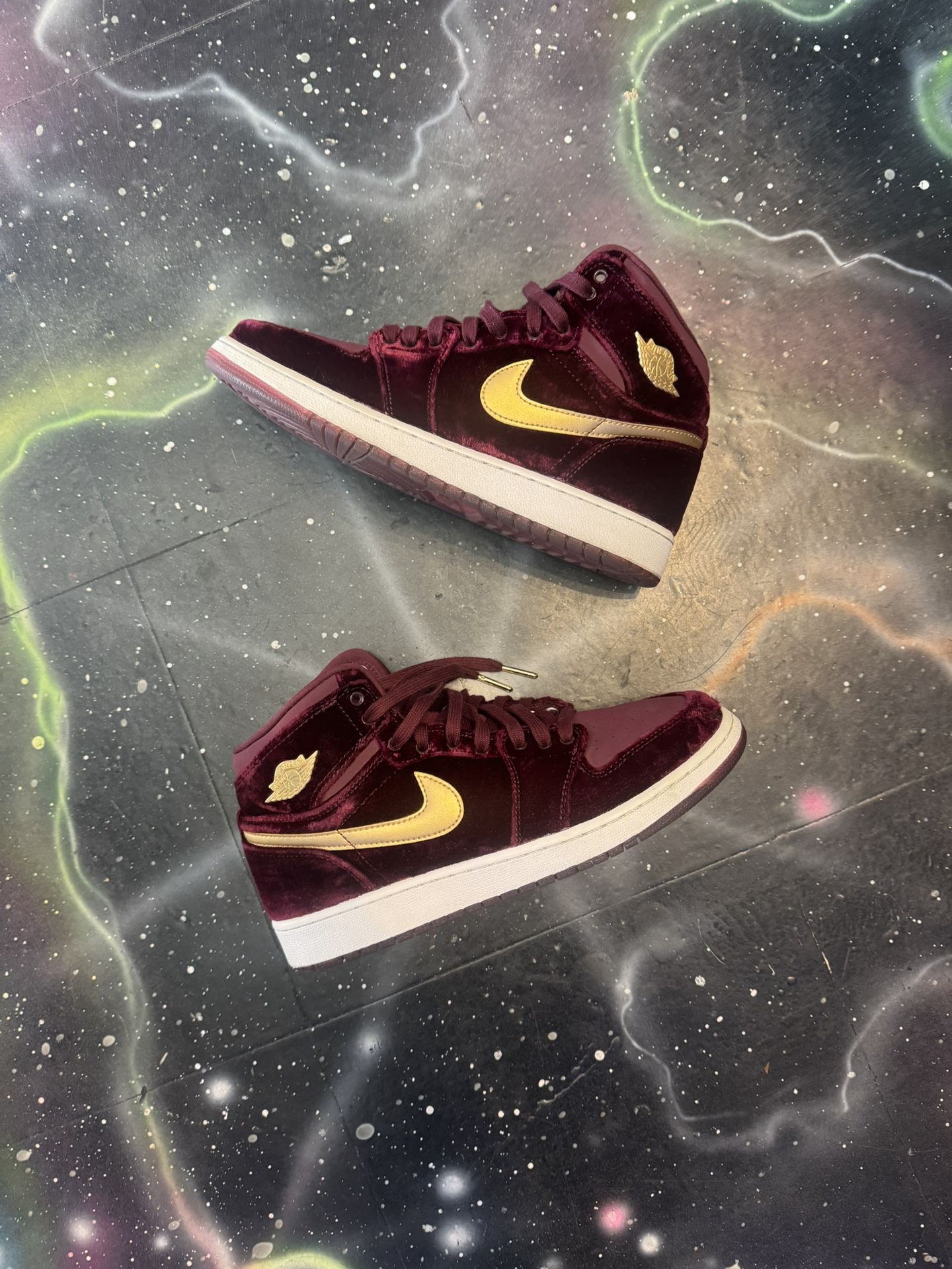 Jordan Heiress Night Maroon