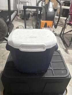 Coleman Roller Cooler (22 Can)