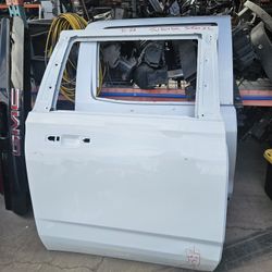 Cadillac Escalade  Right  Door Xl Yukon  Xl 21 To 26