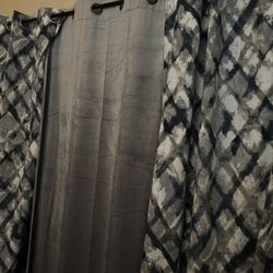 4 Curtain Panels 