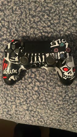 PS4 controller