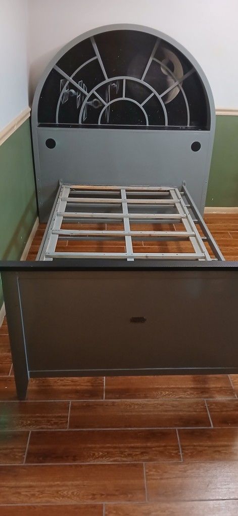 Twin Bed