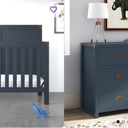 Luxury Matching Nursery Crib and Dresser Set