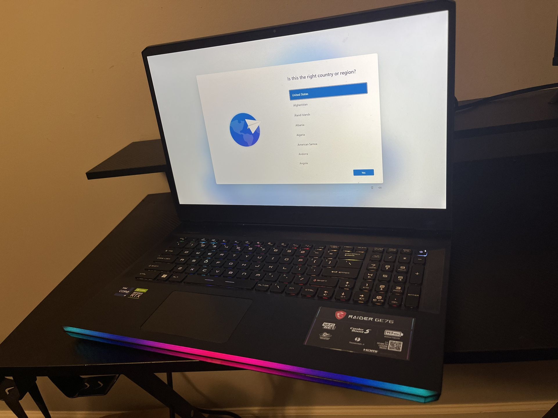 MSI EG66 RAIDER