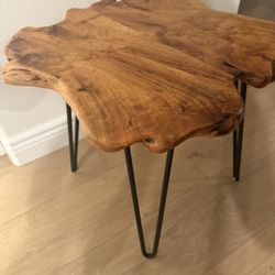 Live Edge Wood End / Side Table