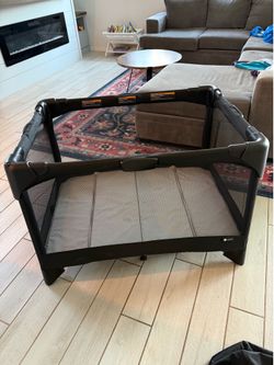 4moms breeze pack n play