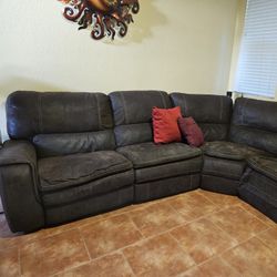 Recliner Sectional