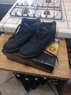 Heelys Wheeled Shoes | Women's size 7