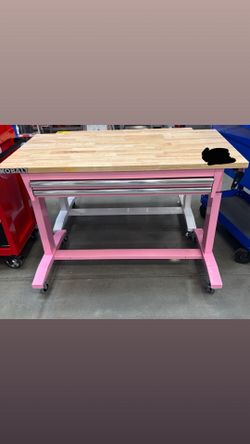 New tool box desk