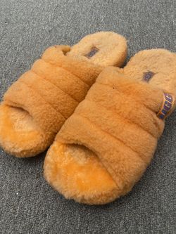 Ugg Slides