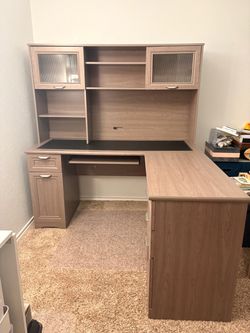 Realspace Magellan Collection L-shaped desk with matching hutch