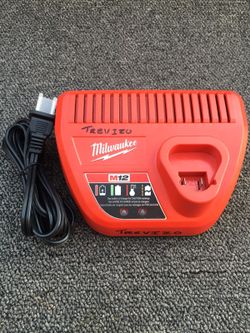 Milwaukee M12 battery charger