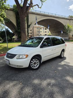 2002 Chrysler Town & Country