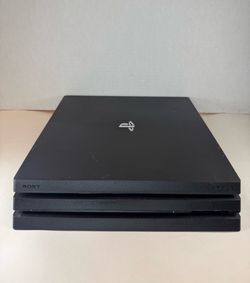 PS4 PRO WITH ACCOUNT OVER 20 GAMES