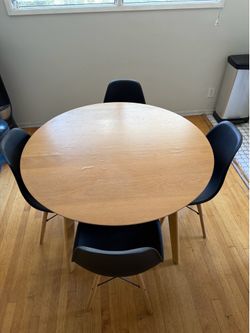 Table + Chairs