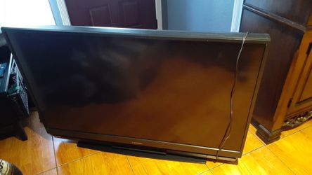 58" Mitsubishi TV