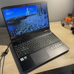 Predator Helios 300 Gaming Laptop