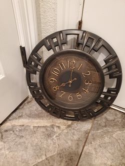 Retro Plastic Wall Clock