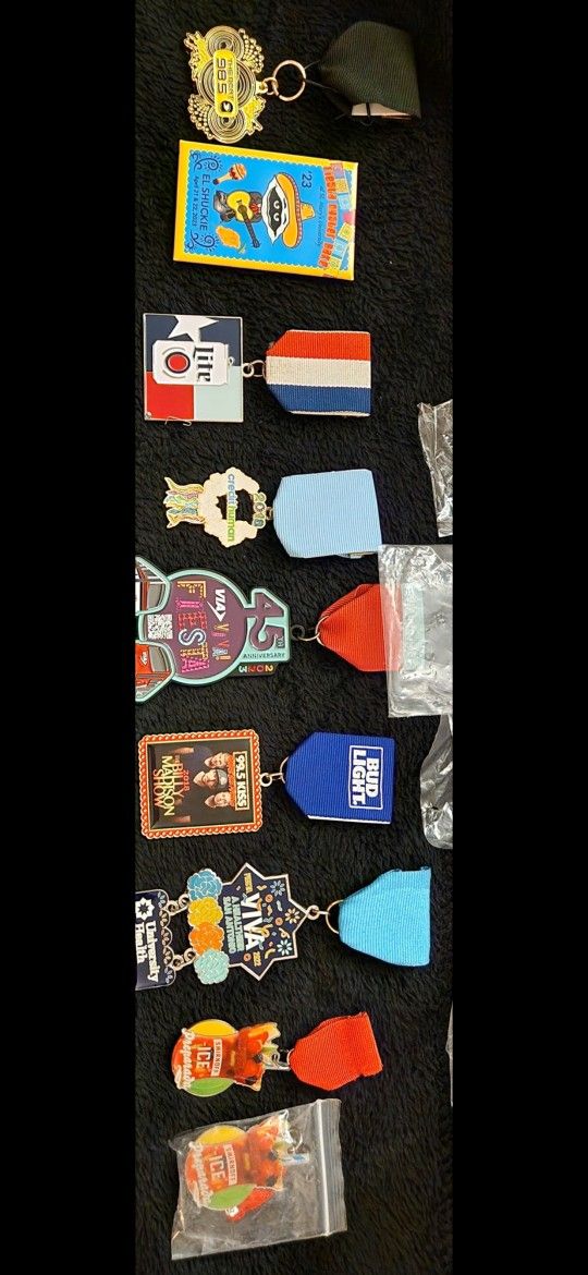 Fiesta Medals And Pin