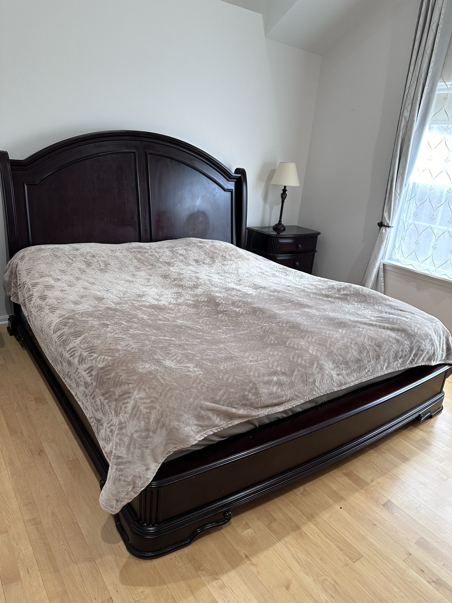 King Bedroom Set
