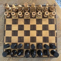 Vintage Hand‑Burned Folding Wooden Chess Set – Complete, 15.75″ Board