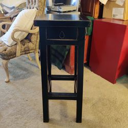 RUSTIC TALL ACCENT TABLE