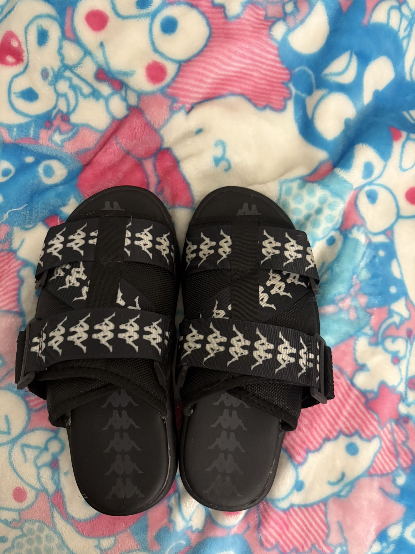 Kappa sandals